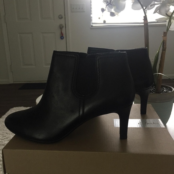 clarks dancer sky boots